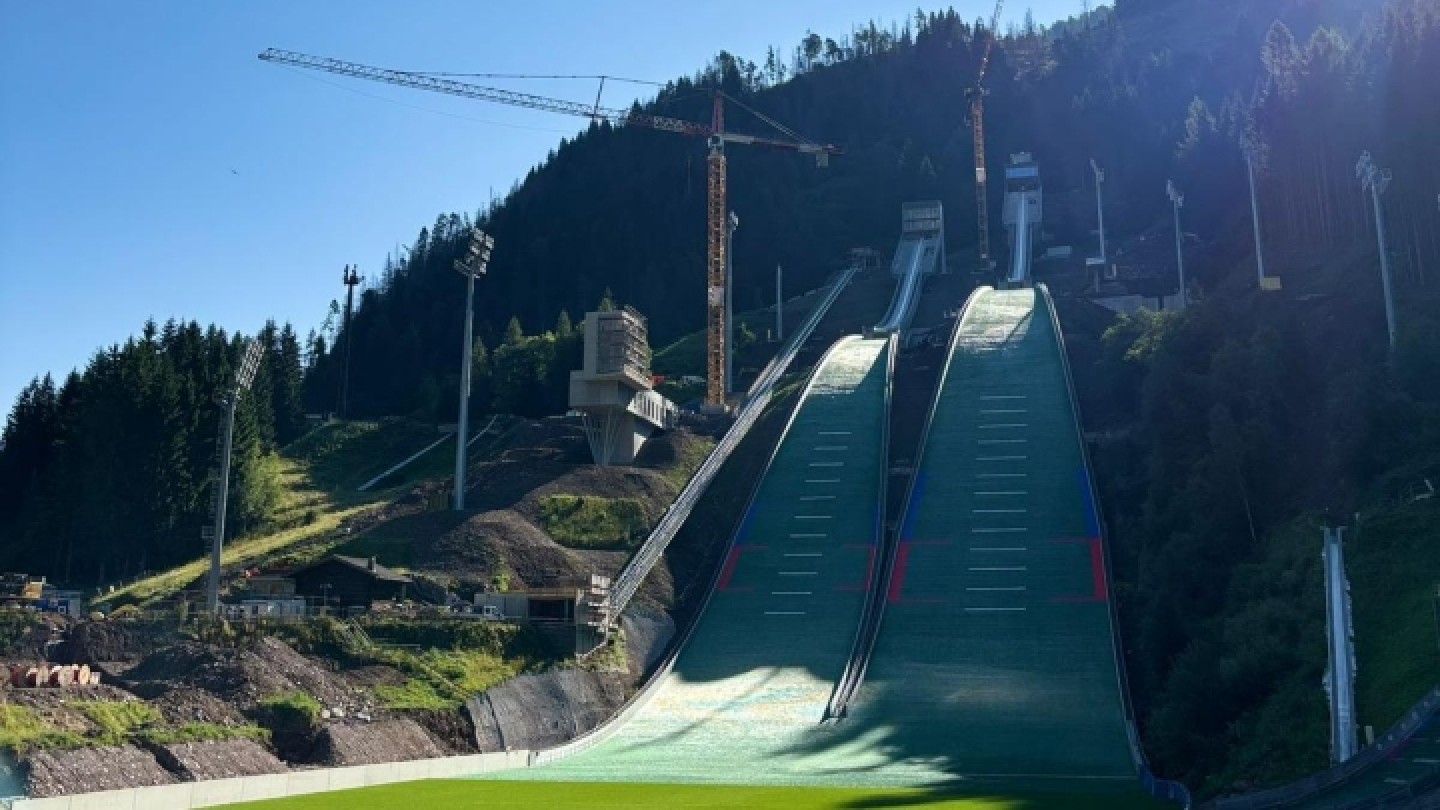 Olimpiadi 2026, inaugurato il trampolino di Predazzo | Ministero delle